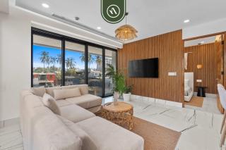 Luxury 2 BR Condo with Dream Pools - Beach - Art - 7