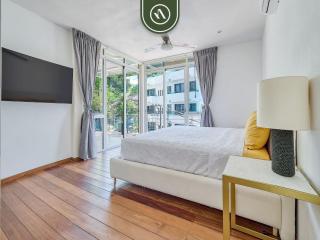 Ecofriendly 2BR Condo - Private Jacuzzi - Rooftop - 0