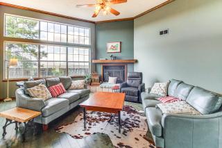 Hiking Nearby! Mountain-View Home Outside ABQ - 0