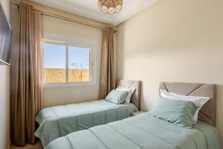 APT-Cinema Pool-Free Parking-Gym-Netflix - 4