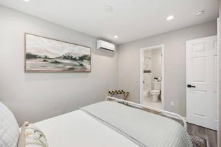 Heart of Houston • Walk to the Heights & More! - 3