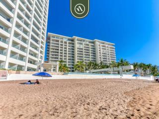 Luxury Oceanfront Studio - Beach - Pools - Gym - 9