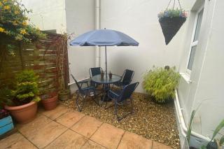 Seaview 2 Bedroom House Sleeps 5 -Pets Ok -WiFi - 7
