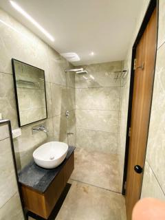 The Sapphire Hotel - 1