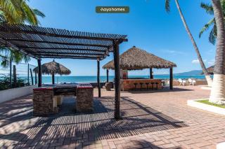Beachfront 2BR Condo - Pool - Blue Flag Beach - 7