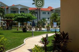 2BR Condo in Acapulco with Private Patio - Pool - 2