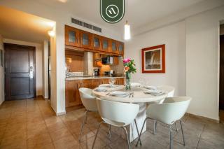 3BR Condo in the Krystal Grand Hotel - Beach - 2