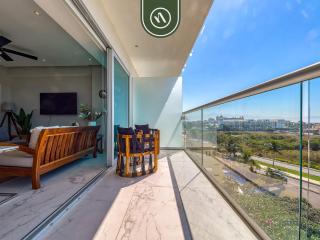 Luxury 3 BR Condo - Beach Access 1 Block Away - 7