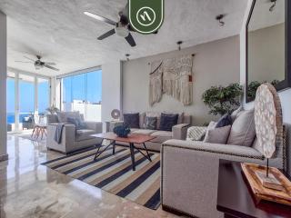 Corner 2 BR Condo - Spectacular Oceanview Sunsets - 8