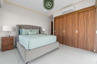 Tropical 2 BR Retreat - Close to the Beach - Pool - 3