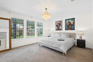 Luxe House Houston - 1