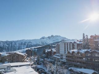 Luxueux appartement au cœur de Courchevel 1850 avec 3 chambres et accès direct retour ski - FR-1-830-15 - 0