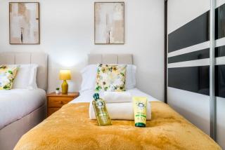 Bright & Lovely Apartment in Chelmsford - 1