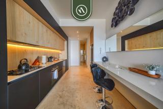 Luxury 1BR Condo - Rooftop Pool - Bay View - 7
