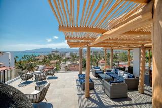 Cozy 1Br Apt - Pool - Gym - 2 Min to the Beach - 9
