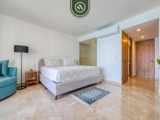 Oceanview Studio - King Bed - Pools - Beachclub - 7