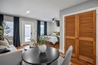 Stylish & Fully Equipped Studio With Gated Parking - 5