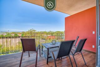 Cozy Apt with Private Terrace - Pool - King Beds - 2