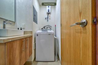 Cozy 1Br Apt - Pool - Gym - 2 Min to the Beach - 2
