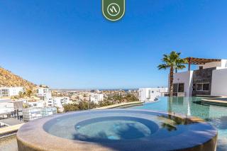Brand New 3 BR Penthouse - Oceanview Rooftop Pool - 8