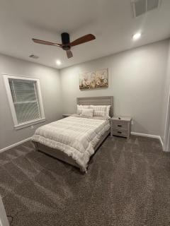 Spacious 3bd Townhome By NRG Stadium - 2