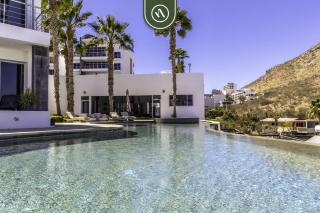 Brand New 3 BR Penthouse - Oceanview Rooftop Pool - 6