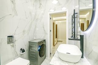 Chic Seaside Residence by Bea Paradise - 4