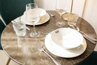 Duke Studio Hotel - 1