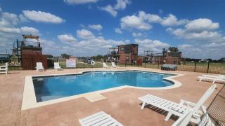 Wine Country Retreat with Deck, Fire Pit & Pool - 8