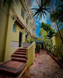 Canario Boutique Hotel - 3