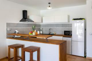 SALT 6 Sur la plage de la BaieOrientale, appart 1ch - 5