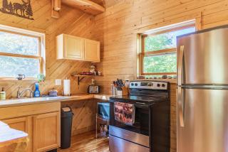 Unforgettable Fall Colors Grand Marais Hideout - 4