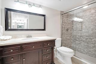 Oceanfront with great beach views from all rooms & balcony, heated pool, and garage - 1