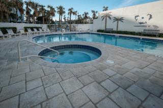 New listing! Direct oceanfront with private balcony, pool, and hot tub - 7