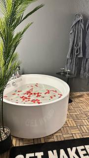 Luxury Studio W Jacuzzi In Al-Sahafa - 6