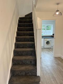 3 Bedroom Gatwick Free Parking Fast Wi-Fi - 2