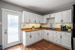 2 Bedroom - Gated Parking - Fully Equipped Kitchen - 8