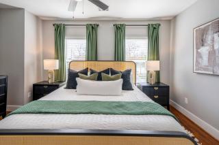 2-Bedroom - Equipped Kitchen - Gated Parking! - 6