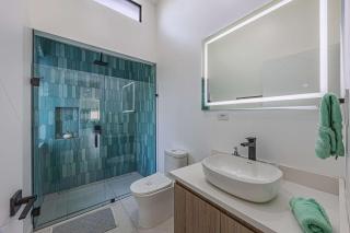 Uvita-new Luxury-sleeps 6-private Pool-huge Patio - 5