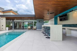 Uvita-new Luxury-sleeps 6-private Pool-huge Patio - 1