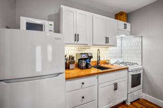 Fully Equipped Studio-Gated Parking. Perfect Stay! - 8