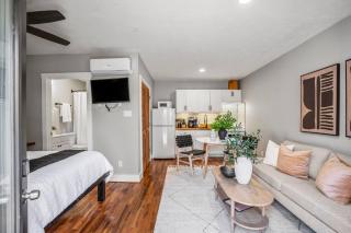 Fully Equipped Studio-Gated Parking. Perfect Stay! - 3