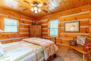 Hemlock Hideaway - 4