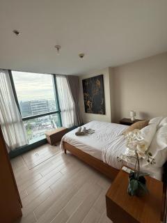 One Uptown Residence, BGC - Standard 2 Bedroom Unit - 0