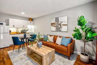 Trendy Studio, Gated Parking - Fully Equipped! - 9