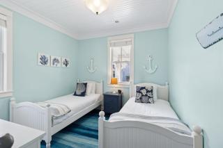 Captain Morgans by Seabrook Hospitality - 2