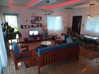 Mt Kanlaon Staycation Family Farmhouse - 2