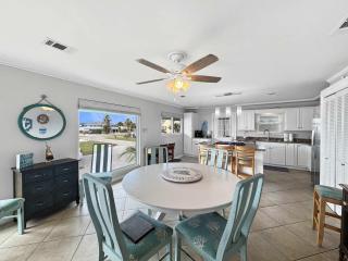 Bonnie Dune - Retreat for 8 - 1