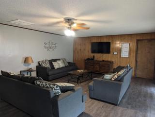 Peaceful Country Escape Pond & Private Hot Tub - 5