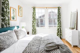 Fabulous 4 Bath Historic Bakery - 3